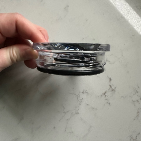 Yeti Stronghold Lid - Picture 2 of 4